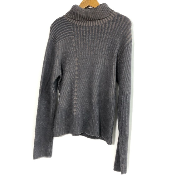 D’ Oraz Sweaters - D’ Oraz knit sweater
